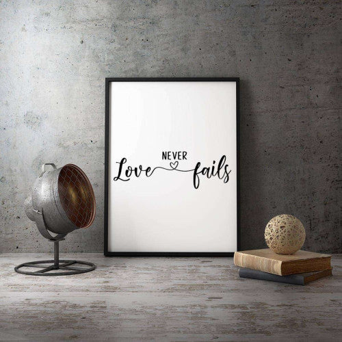 Love never fails Typography Canvas